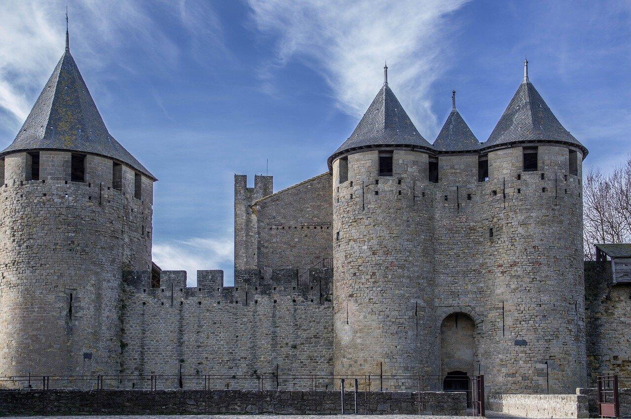 Uphill walk from Carcassonne station toward the fortified Cité